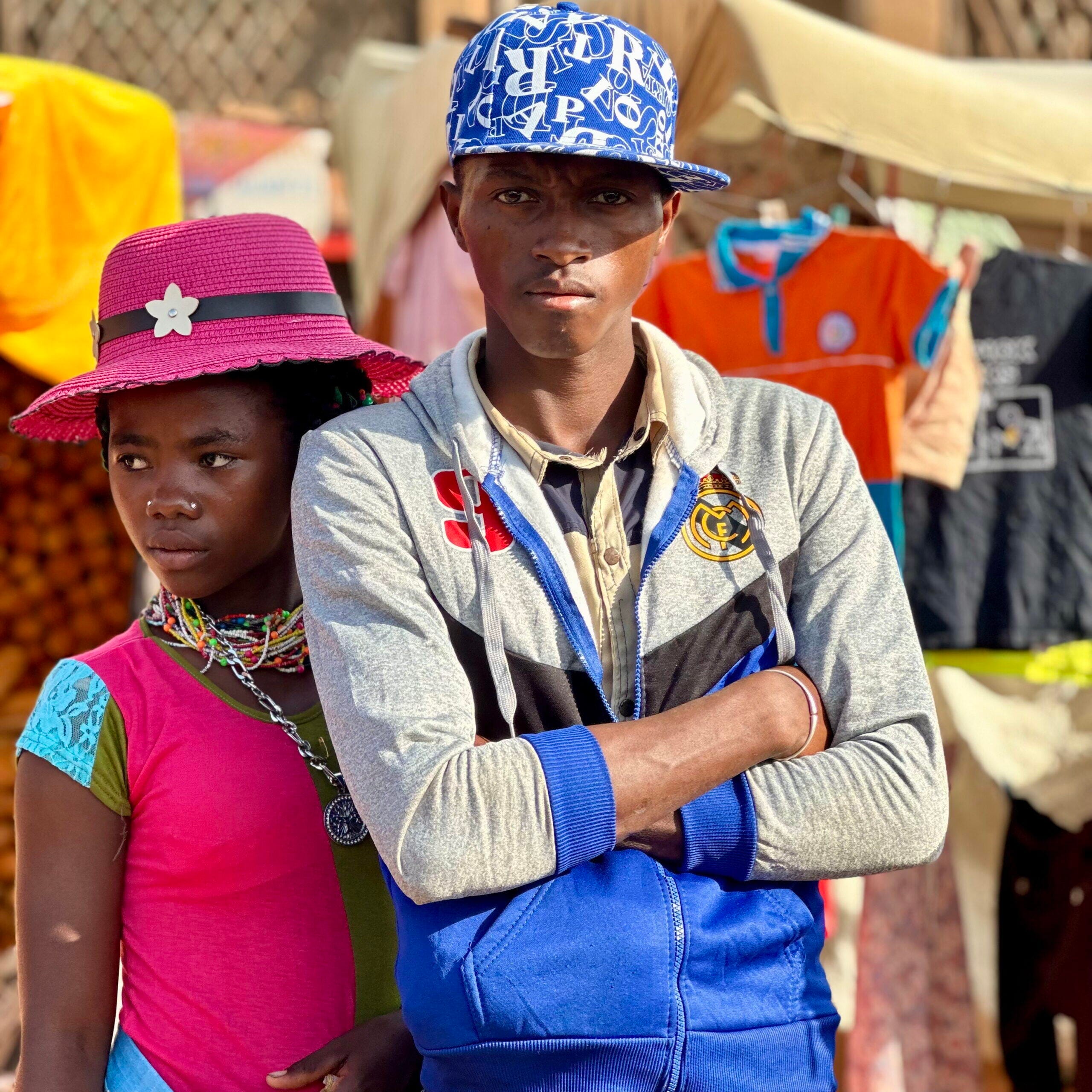 Madagaskaro vaikai turguje – dokumentikos filmavimas